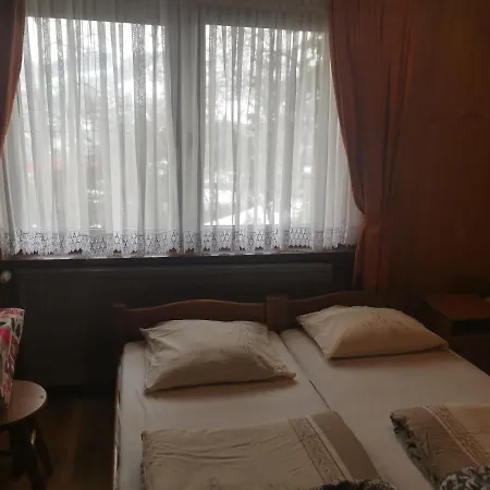 Rum i privatbostad Kwatera Prywatna U Janiny *